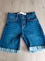 Korte Jeansbroek, Kleding | Dames, Spijkerbroeken en Jeans, Blauw, Ophalen of Verzenden, Zo goed als nieuw, Lola & Liza