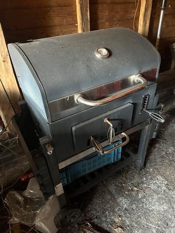 Bbq beschikbaar voor biedingen