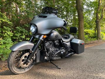 Harley-Davidson streetglide special 2018 beschikbaar voor biedingen