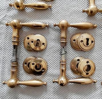 Binnendeurgrepen/messing beschikbaar voor biedingen