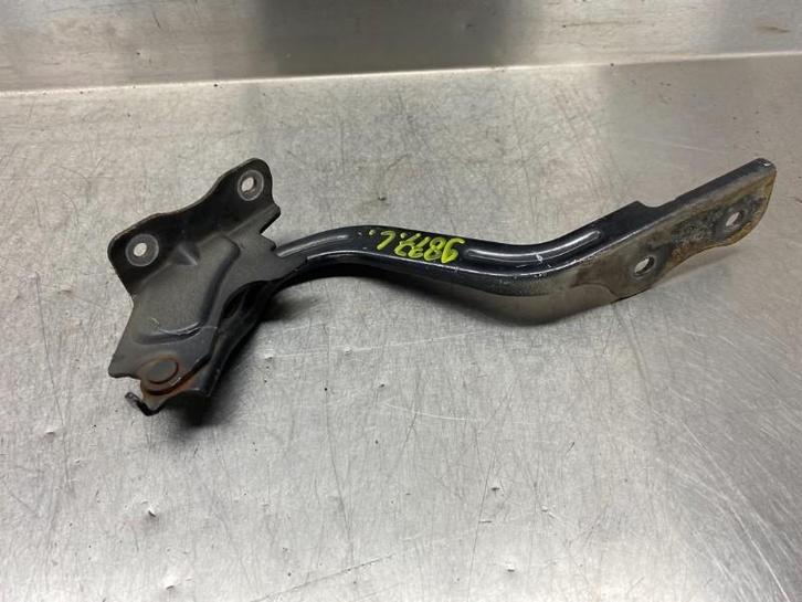 MOTORKAPSCHARNIER Suzuki Swift (ZA / ZC / ZD1 / 2/3/9), Auto-onderdelen, Overige Auto-onderdelen, Suzuki, Gebruikt