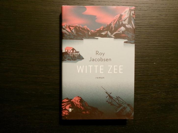 Witte zee  -Roy Jacobsen-, Boeken, Literatuur, Ophalen of Verzenden