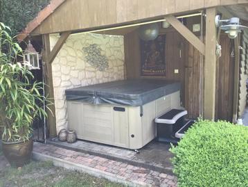 Artessian spa , 3 persoons ., Tuin en Terras, Ophalen, Gebruikt