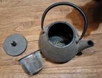 Theepot met warmhouder, Huis en Inrichting, Ophalen of Verzenden, Zo goed als nieuw