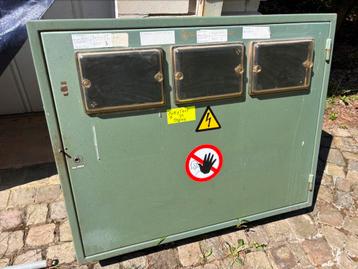 Ancienne armoire électrique métallique, Enlèvement, Utilisé