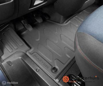 Mattenset origineel Renault Master III ('10-'20) 7711426008 beschikbaar voor biedingen