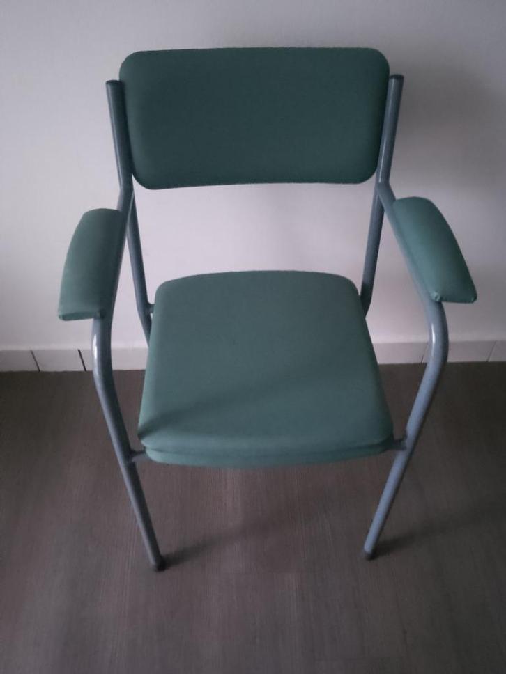 Nieuwe WC stoel, toiletstoel  merk Vilgo, met dekselplaat, Diversen, Verpleegmiddelen, Ophalen of Verzenden