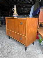 Meuble vintage en bois 1960, Maison & Meubles, Enlèvement, Utilisé
