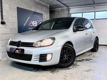 VW Golf VI • 1.6 TDI 105PK • 2011 • R-Line • Handgeschakeld beschikbaar voor biedingen