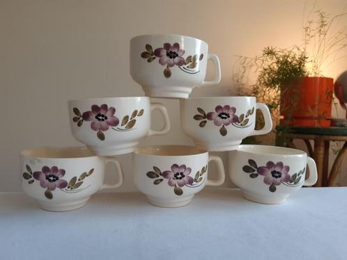 Tasses à café vintage 1940 céramique blanche déco fleurs, Maison & Meubles, Cuisine | Vaisselle, Utilisé, Tasse(s) et/ou soucoupe(s)