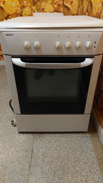 Cuisinière électrique. Fonctionne très bien., Enlèvement, Utilisé