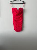 ROBE rouge sexy élégante M, Vêtements | Femmes, Comme neuf, Rouge, Enlèvement ou Envoi, Au-dessus du genou