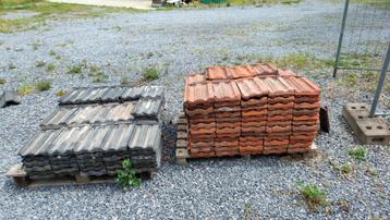 Tuiles en terre cuite beschikbaar voor biedingen