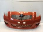 BUMPER VOOR Toyota Yaris II (P9) (01-2005/12-2014), Gebruikt, Voor, Toyota, Bumper