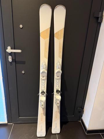 Skilatten met binding beschikbaar voor biedingen
