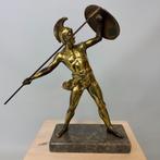 Messing sculptuur van Achilles op marmeren voetstuk, Antiek en Kunst, Kunst | Beelden en Houtsnijwerken, Verzenden