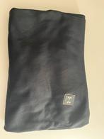 Pull under armour avec capuche, Enlèvement, Comme neuf