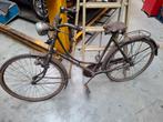 Oude vrouwenfiets, Ophalen