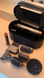 Dyson Airwrap neuf avec 6e accessoire., Bijoux, Sacs & Beauté, Beauté | Soins des cheveux, Enlèvement, Neuf