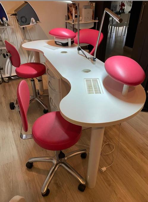 Tafel voor nagelstyliste, Diversen, Overige Diversen, Zo goed als nieuw, Ophalen