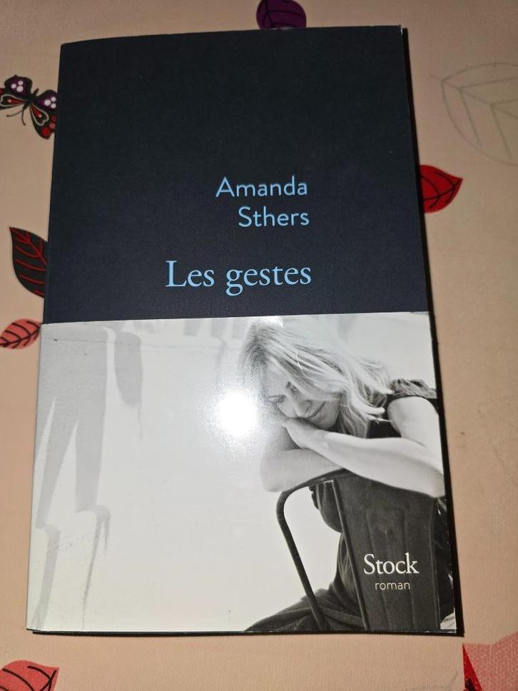 AMANDA STHERS De gebaren. NEGEN, Boeken, Romans, Nieuw, België, Ophalen of Verzenden