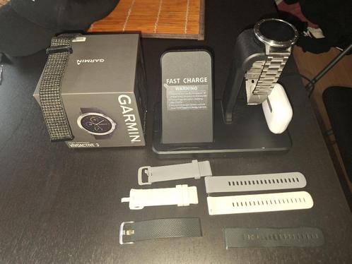 Garmin vivoactive 3 + socle chargeur (3en1), Bijoux, Sacs & Beauté, Montres de sport, Comme neuf, Android, Gris, Distance, Bandage calorique