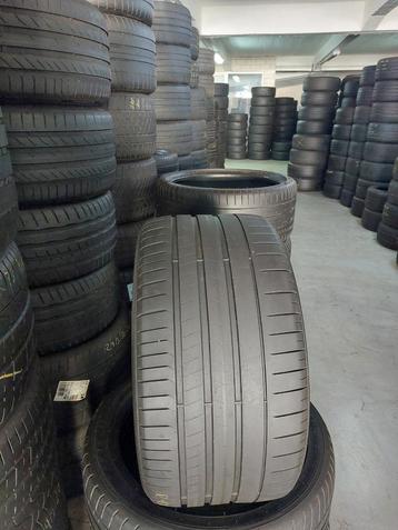 31530r21 315 30 r21 315/30/r21 pirelli avec montage  beschikbaar voor biedingen