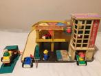 FISHER PRICE Vintage oude garage met auto's en popjes erbij, Ophalen of Verzenden, Gebruikt, Speelset, Met geluid