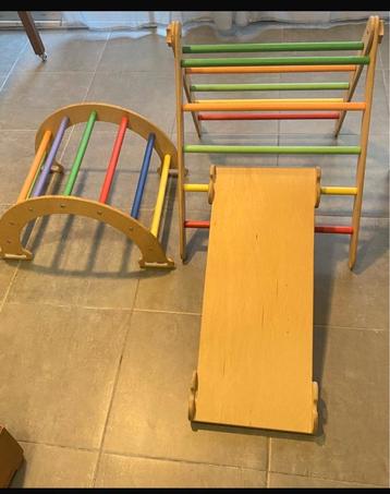 3-in-1 Montessori-speeltuin Driehoek/klimbooghelling  beschikbaar voor biedingen