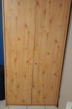Armoire à 2 portes, quelques rayures sur 1 porte, Enlèvement