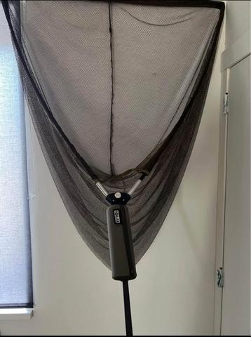 Solar tackle box loc a1 landingsnet  beschikbaar voor biedingen