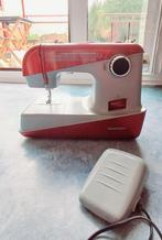Naaimachine zo goed als nieuw, Hobby & Loisirs créatifs, Machines à coudre & Accessoires, Enlèvement, Comme neuf, Machine à coudre