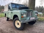 109 LWB 2.2 Benzine OLDTIMER!!!!!!, Zwart, Handgeschakeld, Vierwielaandrijving, 2 zetels