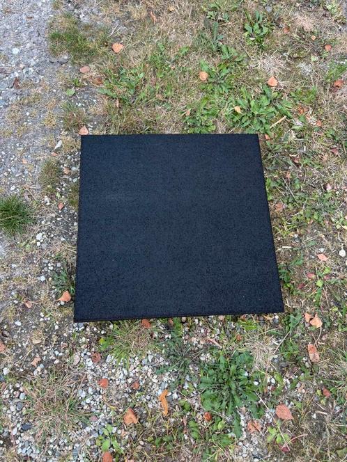 Rubberen tegels ca 50x50x10 speeltoestel dak ed ruim 10m2, Doe-het-zelf en Bouw, Dakpannen en Dakbedekking, Gebruikt, Ophalen