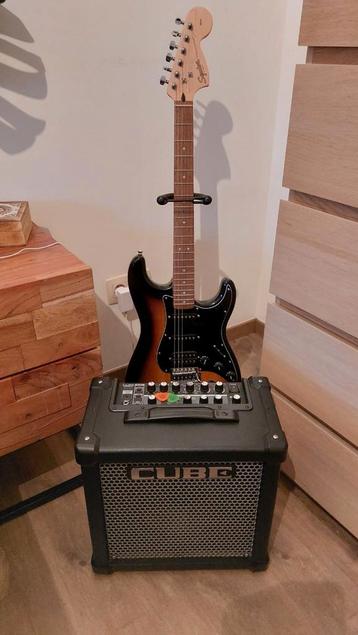 Fender/harley benton/Roland cube disponible aux enchères