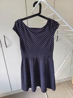 Donkerblauw kleedje met witte bollen en riempje, Kleding | Dames, Jurken, Ophalen of Verzenden, Maat 34 (XS) of kleiner, Gedragen