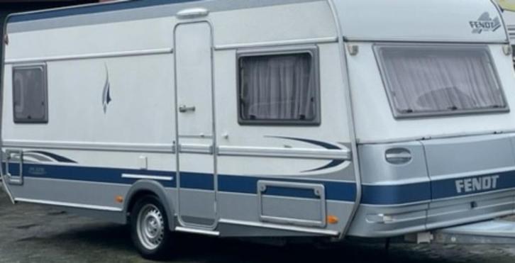 Fendt Platin 510 TF, douche, Airco, luifel & annex,..., Caravans en Kamperen, Caravans, Particulier, tot en met 4, Rondzit, Fendt