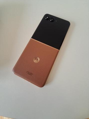 niuew, smartphone motorola RAZR 50 Ultra beschikbaar voor biedingen