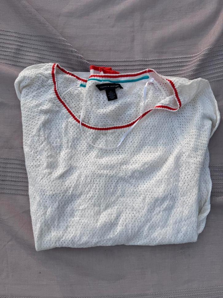 Tommy Hilfiger witte trui – maat M, Kleding | Dames, Truien en Vesten, Zo goed als nieuw, Maat 38/40 (M), Wit, Verzenden