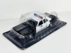 DODGE Coronet V8 440 1973-1976 Police 1/43 IXO Neuve Blister, Ophalen of Verzenden, Nieuw, Auto, Universal Hobbies