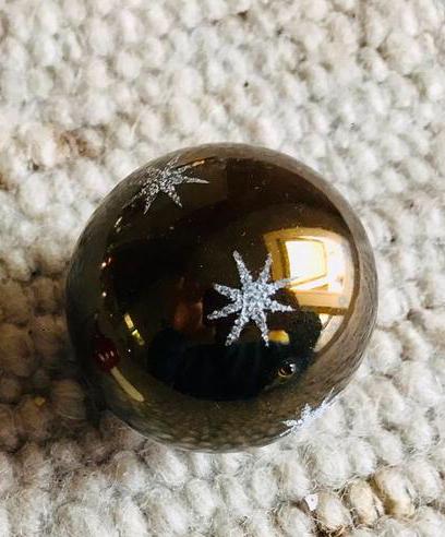 ANCIENNE BOULE DE NOEL PERSONNAGE VERRE PEINT PERSONNAGE ESSO Collection D Imgx1200 1097