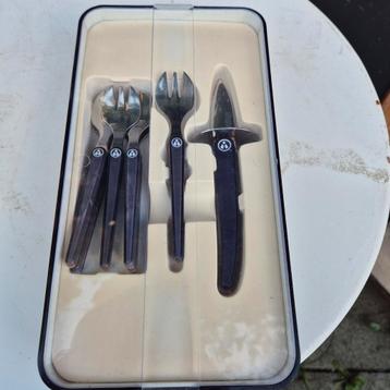 Laguiole evolution  oesterset beschikbaar voor biedingen