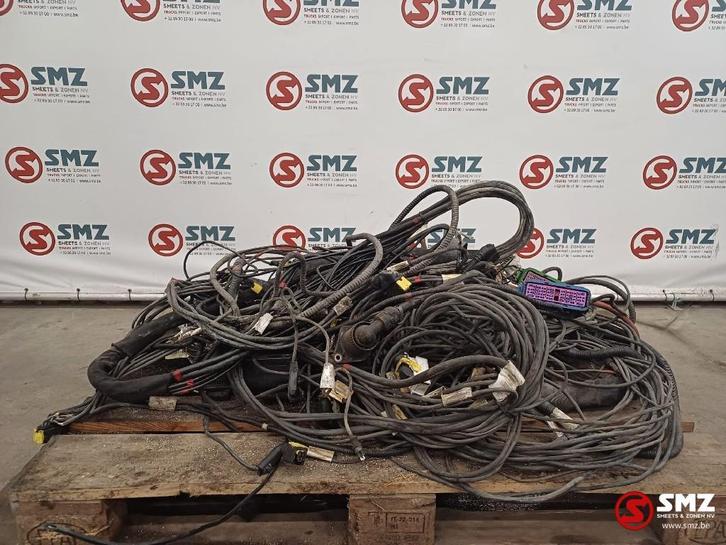 Occ lot kabelbomen Scania, Auto-onderdelen, Vrachtwagen-onderdelen, Scania, Elektronica en Kabels, Gebruikt