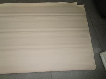 Beige Skai ( goede kwaliteit ) beschikbaar voor biedingen