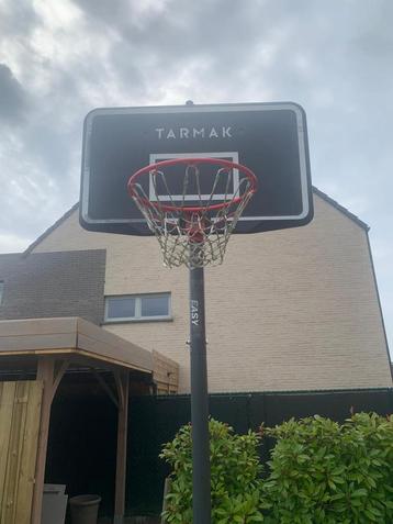 Basketring Tarmak beschikbaar voor biedingen