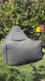 2 tuin zitzakken, Ophalen