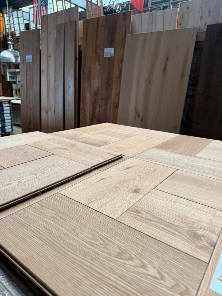 Veel keuze, lage prijs: Bourgondische dallen & parketvloeren, Tuin en Terras, Bloempotten, Zo goed als nieuw, Ophalen of Verzenden