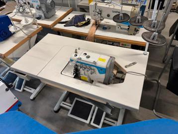 Industriele lockmachine overlock 4draads jack e4S zgan beschikbaar voor biedingen