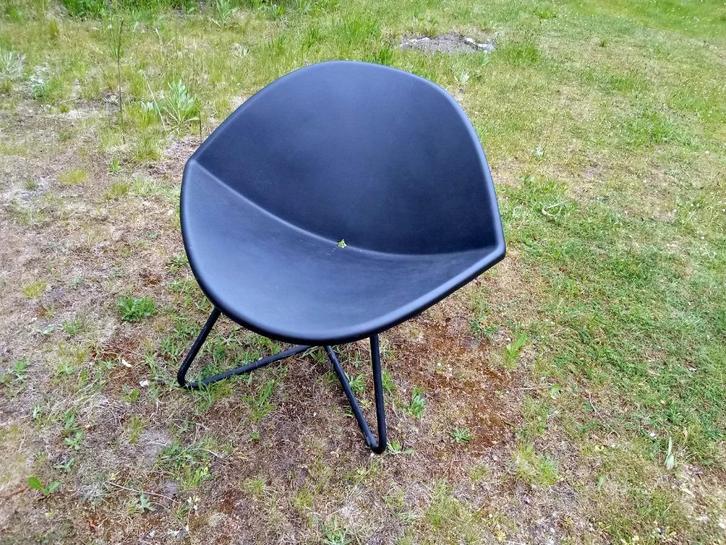 Zeldzame Lips fauteuil van Niels Gammelgaard, voor Ikea., Huis en Inrichting, Stoelen, Gebruikt, Eén, Kunststof, Metaal, Zwart