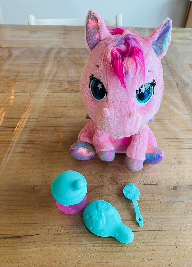 Interactieve knuffel eenhoorn, Kinderen en Baby's, Speelgoed | Knuffels en Pluche, Zo goed als nieuw, Ophalen